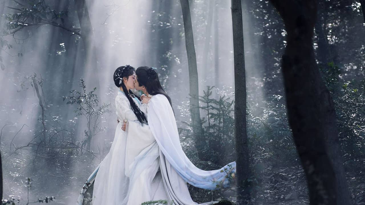 Dual Love backdrop