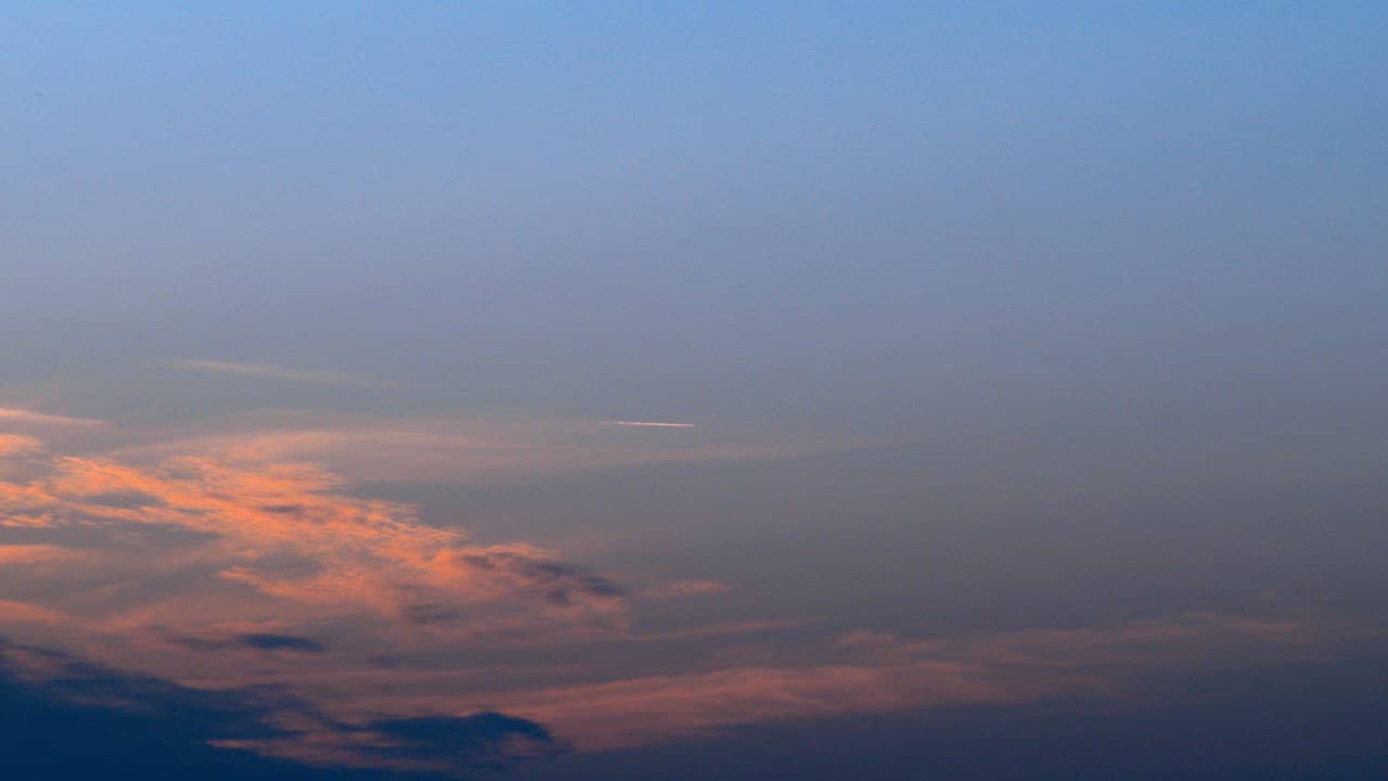 Paragliders backdrop