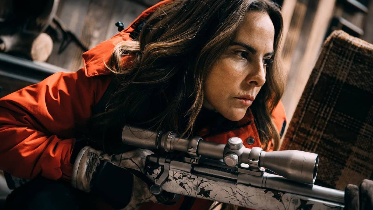 Hunting Ava Bravo backdrop