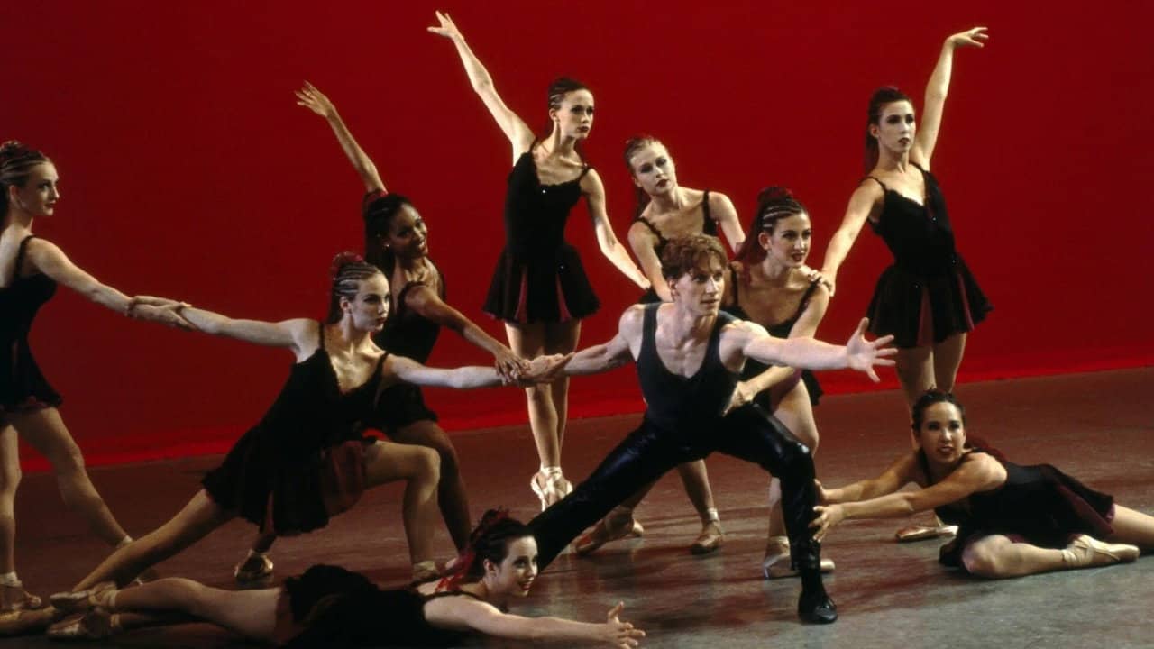 Danse ta vie backdrop