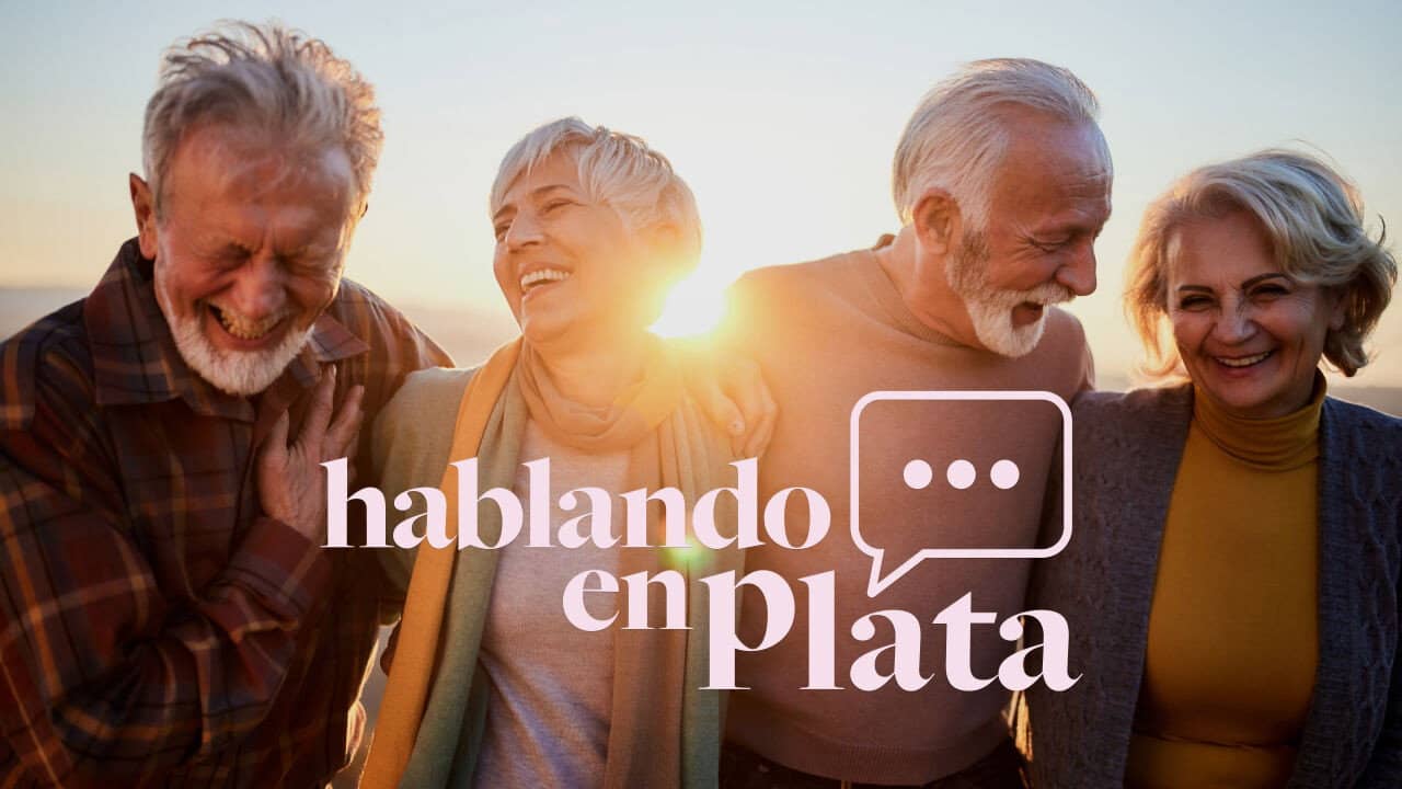Hablando en plata backdrop