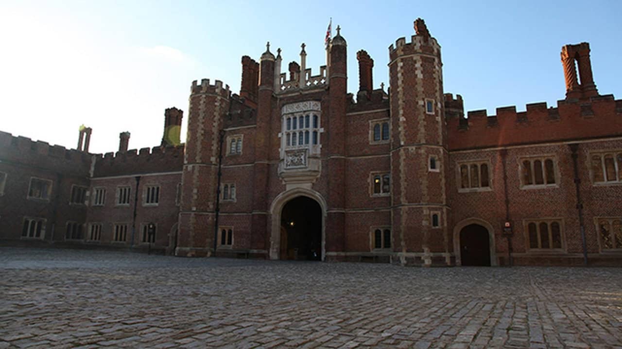 Secrets of the Manor House backdrop