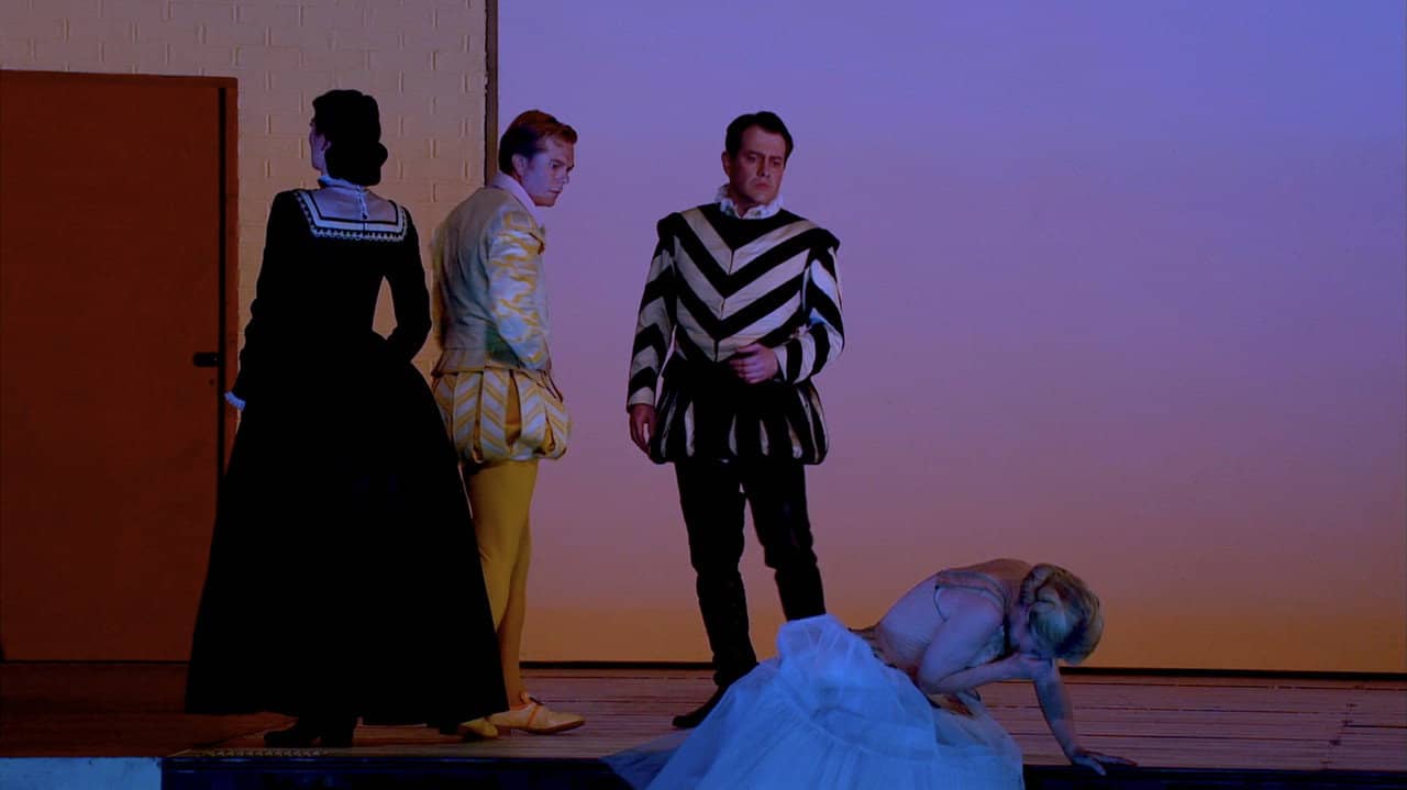 Britten: Gloriana backdrop