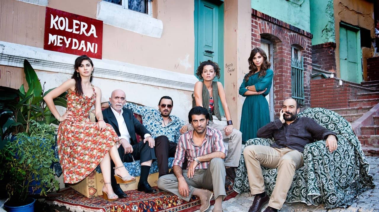 Ağır Roman: Yeni Dünya backdrop