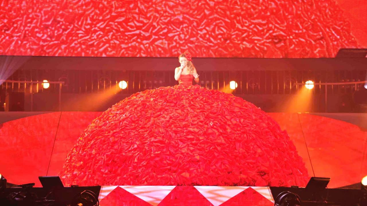 ayumi hamasaki PREMIUM SHOWCASE ~Feel the love~ backdrop