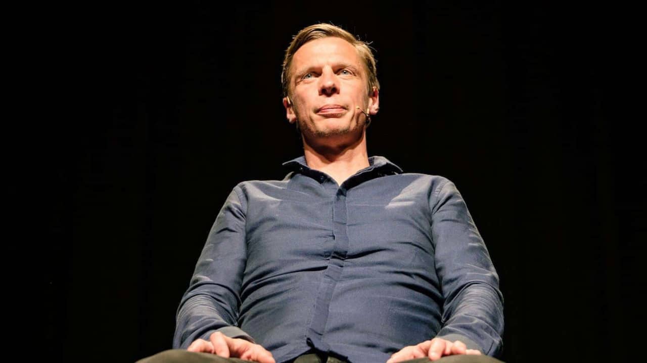 Klaus Eckel: Zuerst die gute Nachricht backdrop