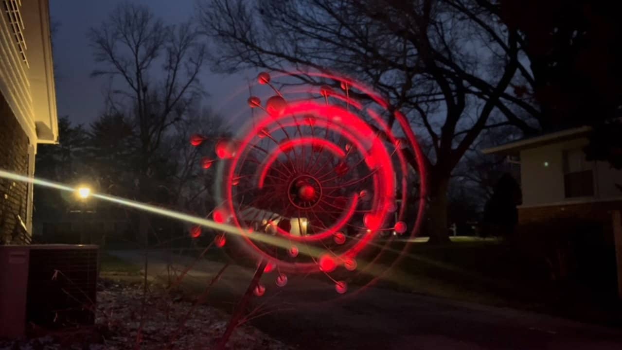 ELECTRIC LANTERN backdrop