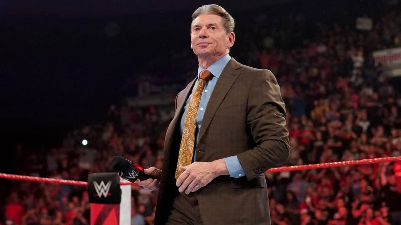 WWE: McMahon backdrop