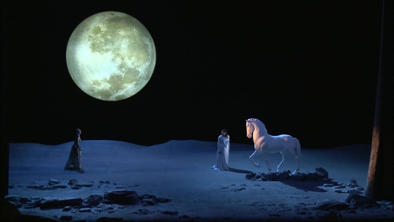 Verdi: Il Trovatore backdrop