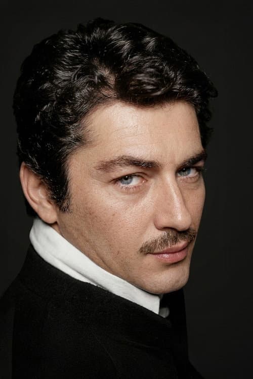Salih Güney