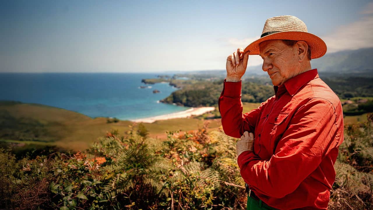 Spain with Michael Portillo backdrop