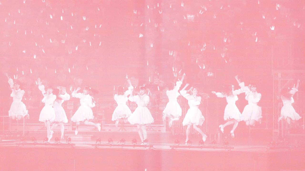 =LOVE Zenkoku Tour "Zenbu, Naisho." in Yokohama Arena backdrop