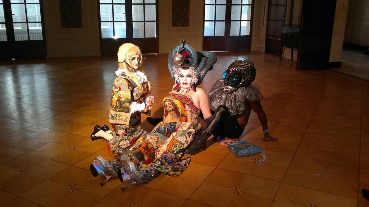 One Zero One: The Story of Cybersissy & BayBjane backdrop