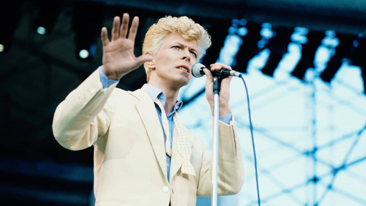 David Bowie: Serious Moonlight backdrop