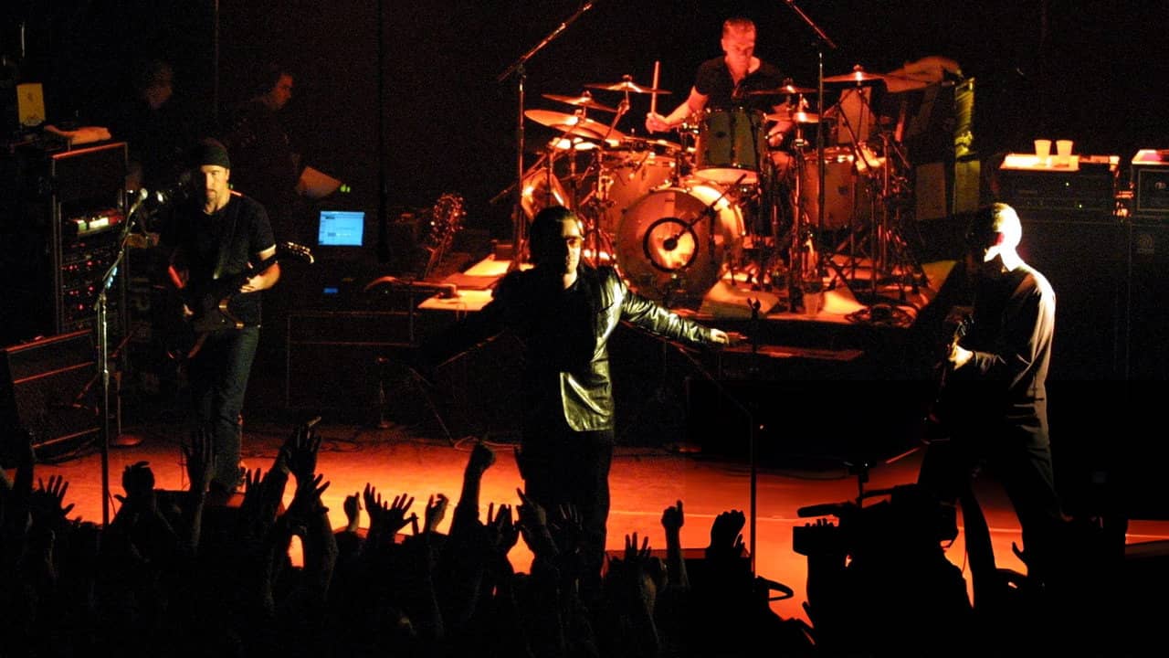 U2 - Live from Irving Plaza 2000 backdrop