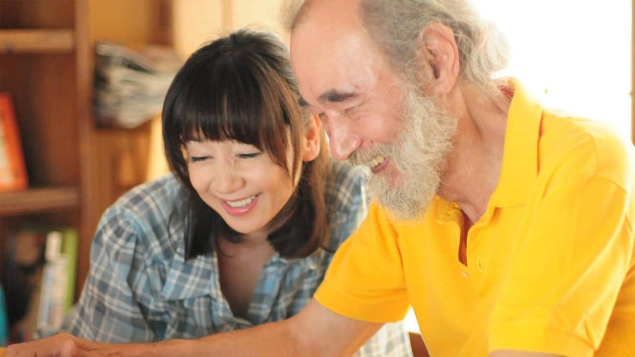 The Elderly Person's Love: Sumo Wrestler of Paper backdrop