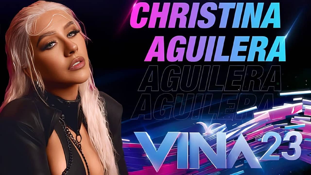 Christina Aguilera at Viña del Mar Festival backdrop