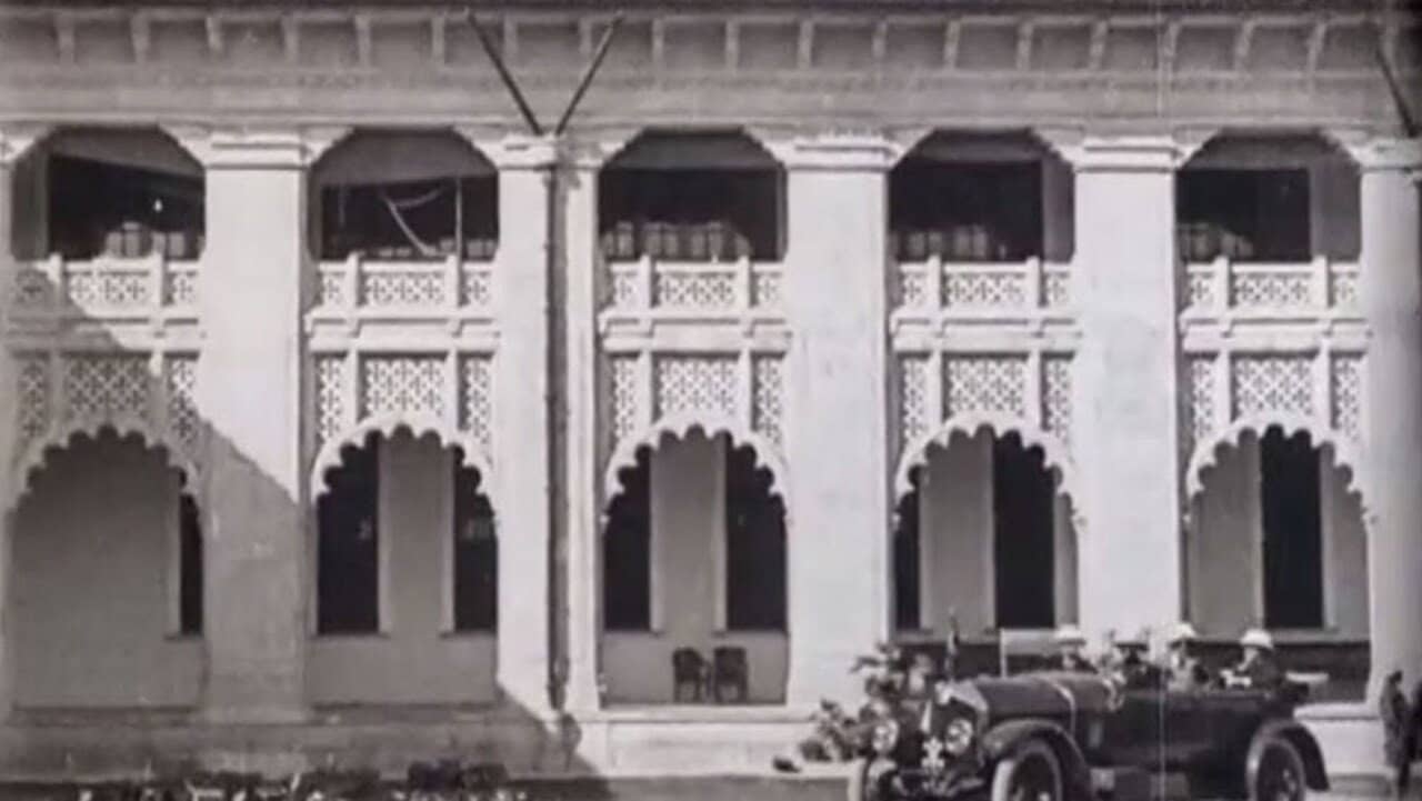 Edward Prince of Wales' Tour of India: Bikaner, Lucknow, Benares, Nepal and Great Tiger Shoot backdrop
