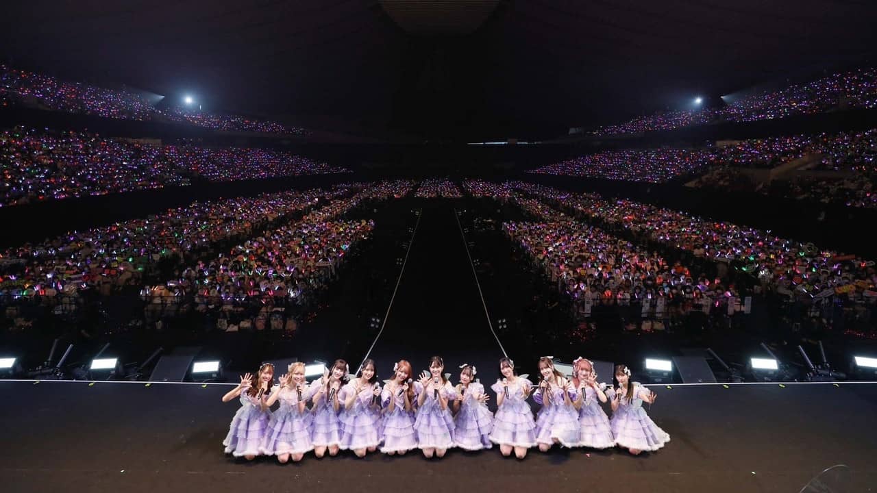 =LOVE 5th Anniversary Premium Concert backdrop
