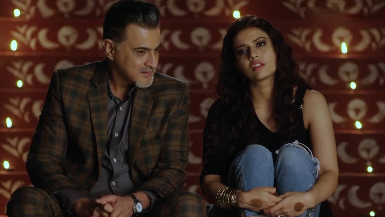Dil Sambhal Jaa Zara backdrop
