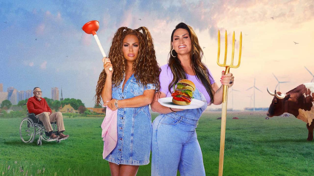 Michella & Louisa werken mee backdrop