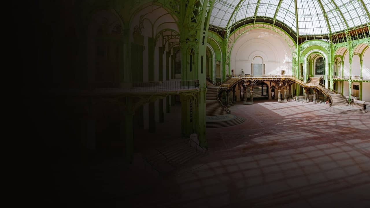 Les Métamorphoses du Grand Palais backdrop