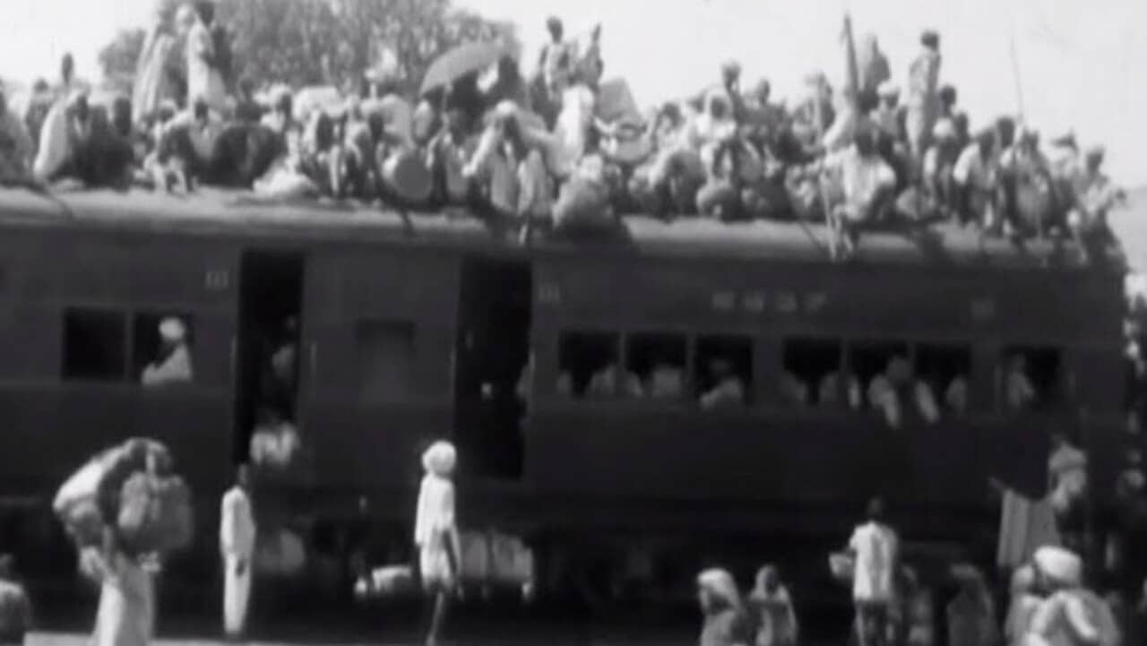 Lahore - Refugees from India backdrop