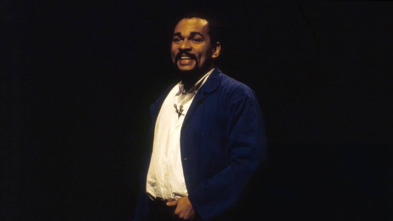 Dieudonné - Tout seul backdrop