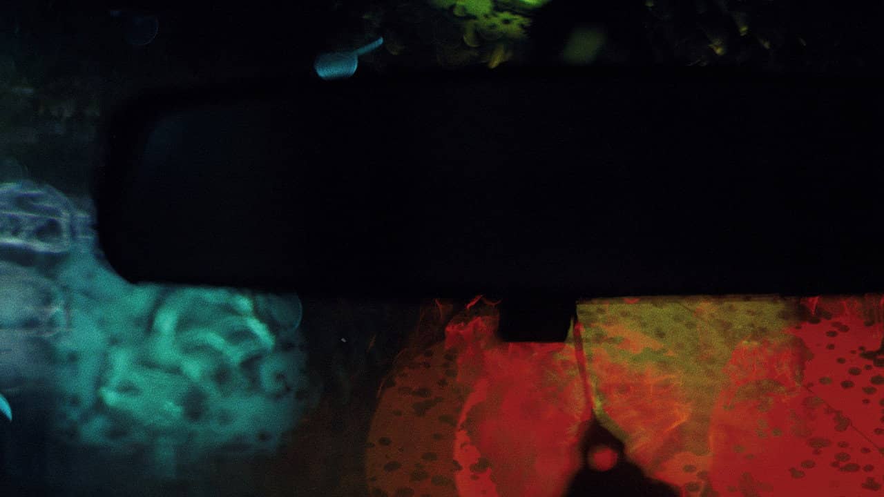 8 Minutes backdrop