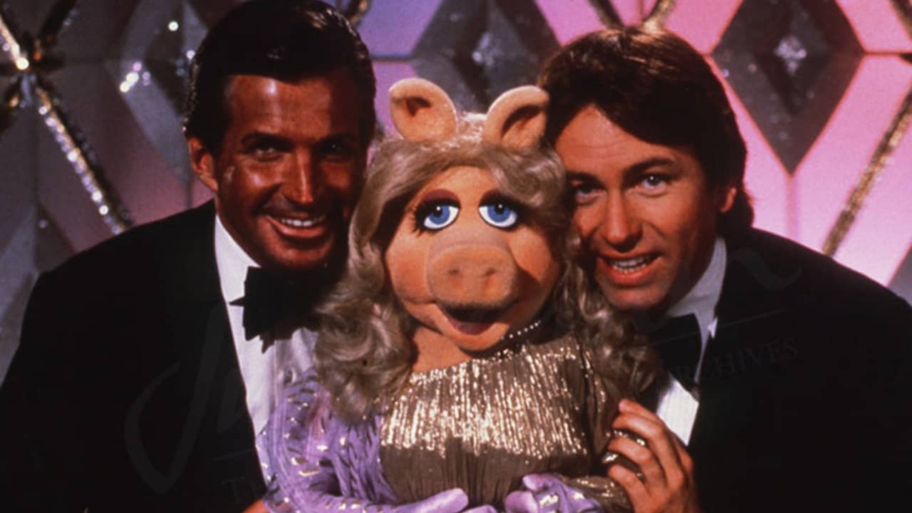 The Fantastic Miss Piggy Show backdrop