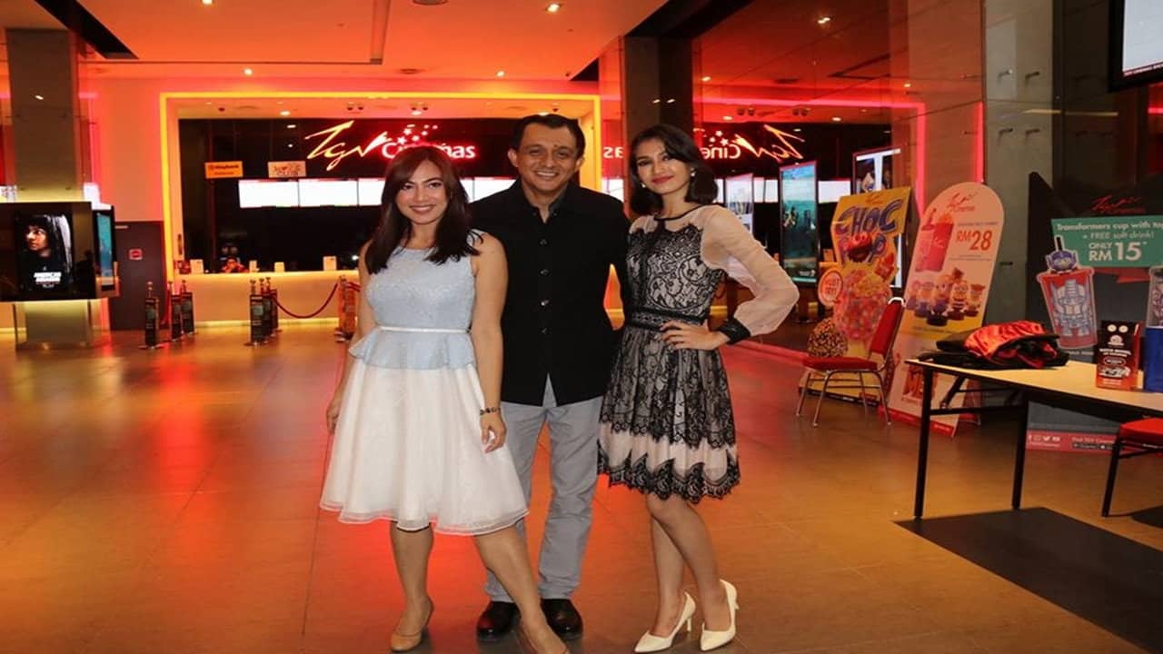 Pencuri Hati Mr Cinderella backdrop