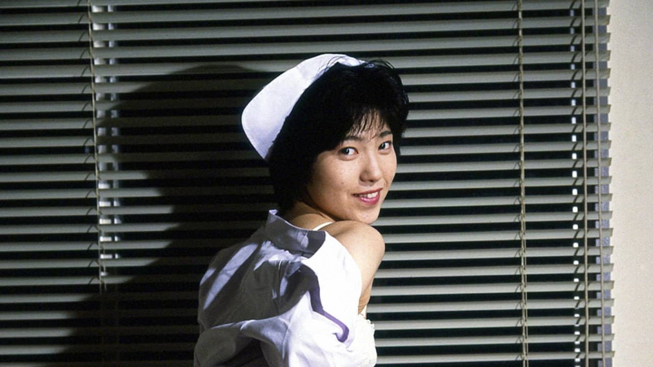 Ryôjoku! Hakui o hagu backdrop