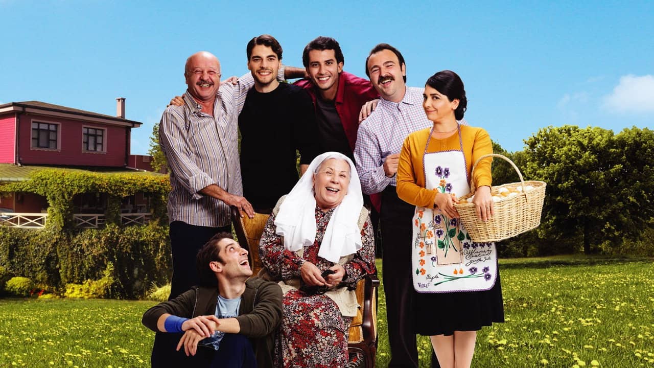 Aslan Ailem backdrop