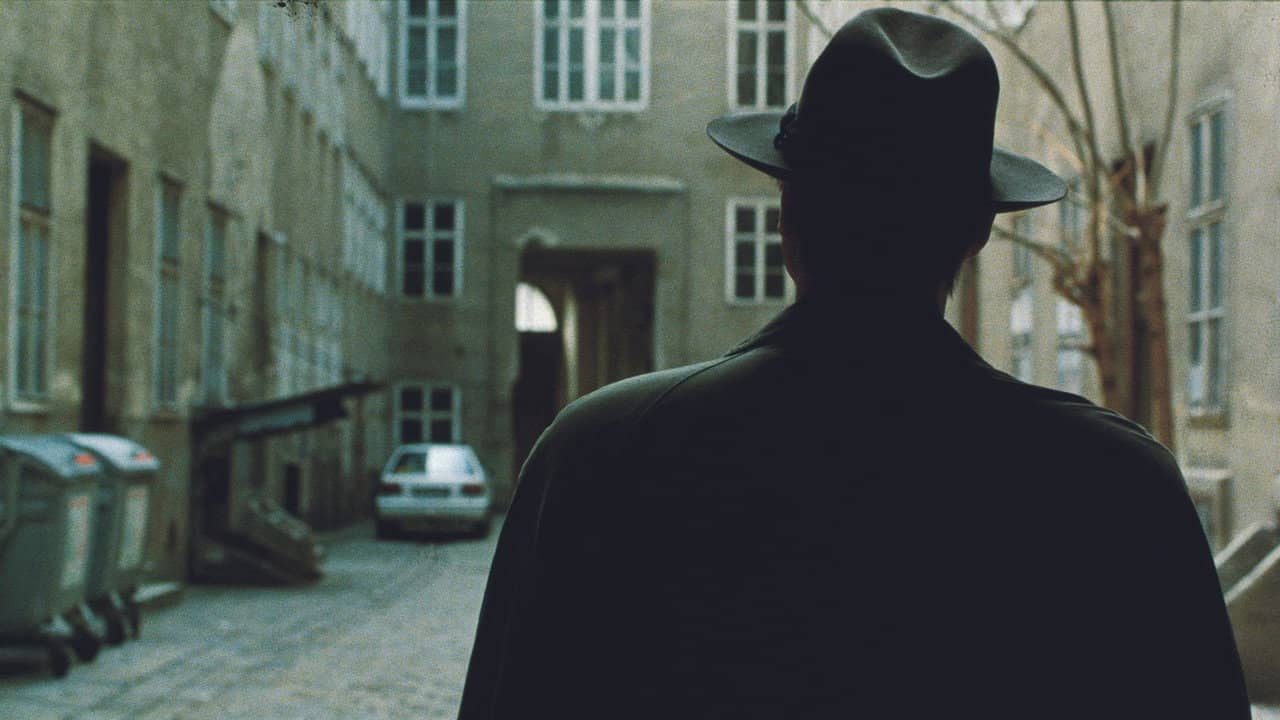 Gebürtig backdrop