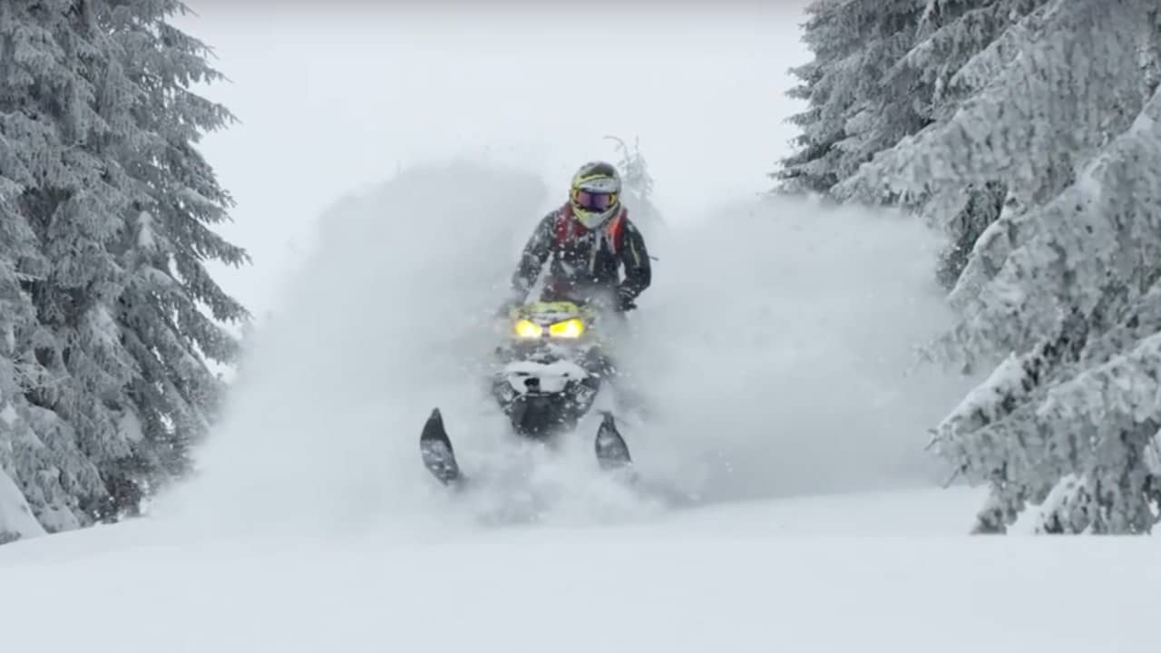 Exploring The Snow - The Final Volume backdrop