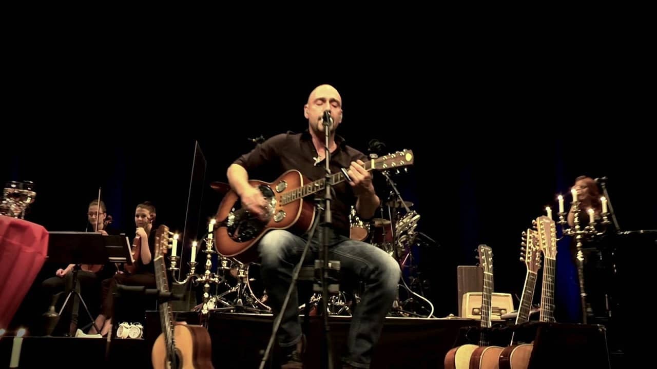 Echoes - Barefoot To The Moon - An Acoustic Tribute To Pink Floyd backdrop