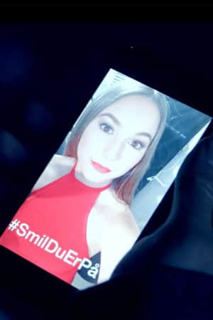 Smil, du er på
