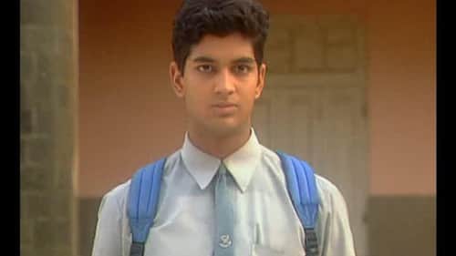 What Kind Of Advice does Mazhar's Mother Give Him?